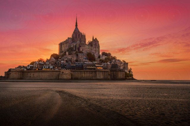 Mont St-Michel Sunset II DRI-Getty-Finale