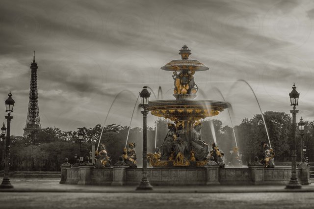 Place de la Concorde Sunset-B&amp;W-DRI-Getty-FINALE