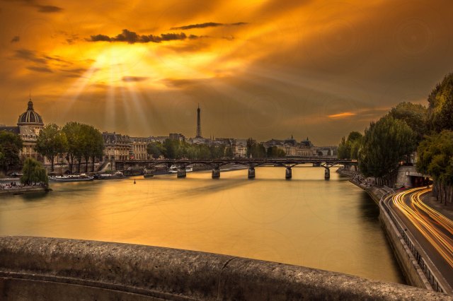 Pont des Arts Sunset-DRI-Getty-Finale