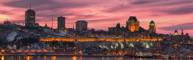 Quebec_city_winter_sunset_pano_DRI